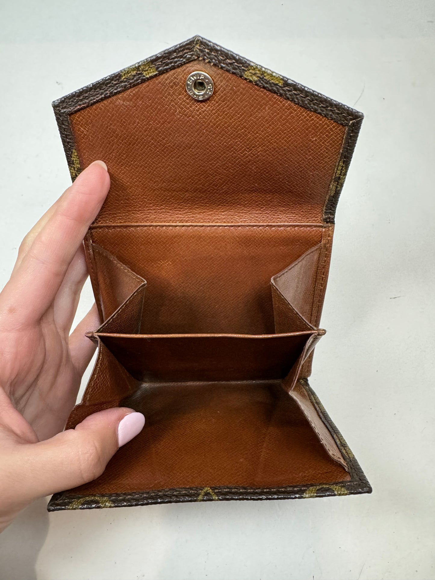 Louis Vuitton Portefeuille Elise Tri-Fold Wallet